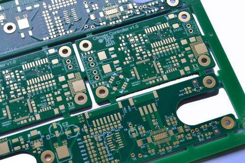 Ultime notizie della società circa Quali problemi di producibilità dovrebbero essere considerati nella progettazione di PCB