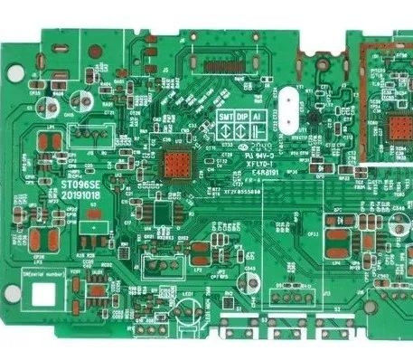 Ultime notizie della società circa Materiali comuni per schede PCB e costanti dielettriche