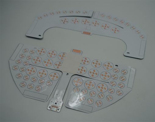 Buon prezzo 2L LED PCB Board FR4 1.5MM Soldermask Bianco E Nero Con OSP Per LED Display PCB in linea