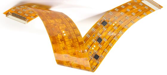 Buon prezzo Scheda PCB flessibile con finitura superficiale EING, dotata di mini fori da 0,1 mm e controllo dell'impedenza su richiesta, progettata per la trasmissione del segnale in linea