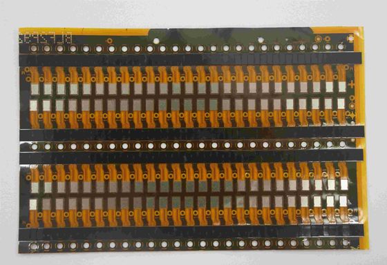 Buon prezzo Flessibile PCB giallo e nero copertura EING Superficie Finitura Con pannelli di spedizione in linea